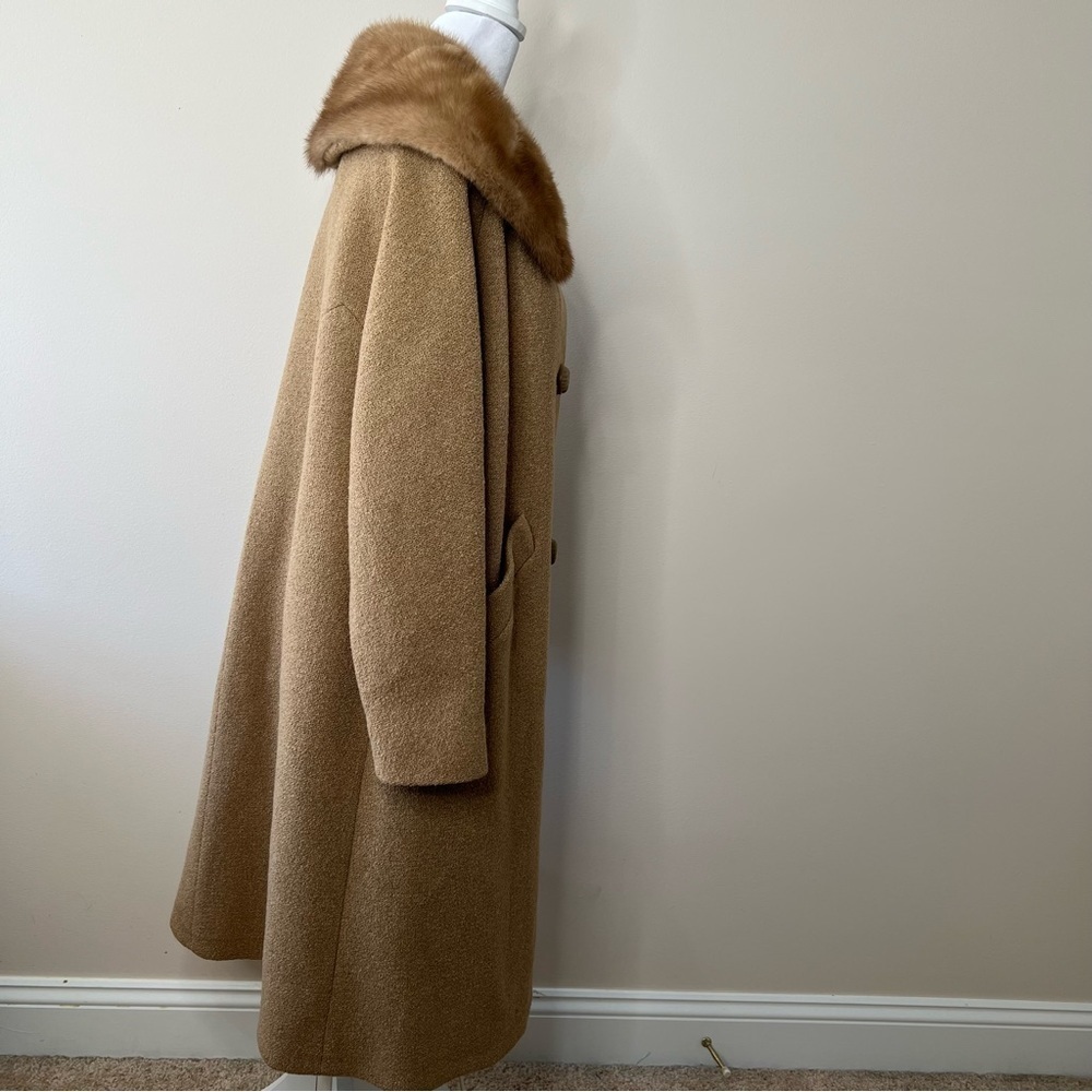 Vintage 1950s Stevens Hockanum Fabric Topaz Mink Boucle Fabric Top Coat - Picture 2 of 11